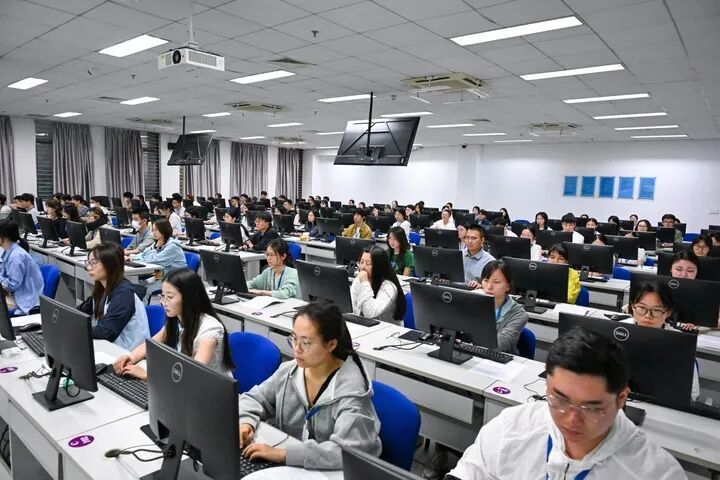 直击江苏2026高考评卷现场!你的试卷原来是这样打分的 直击江苏2026高考评卷现场!你的试卷原来是这样打分的