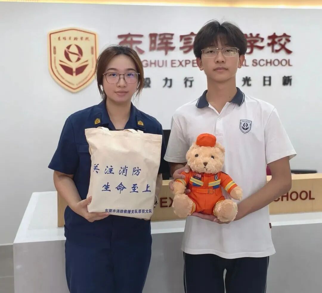 发现楼下起火后，15岁少年救了整栋楼
