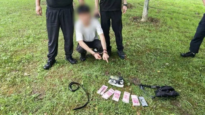 线下埋包、中途换址……民警将计就计拦截8万元涉诈资金 线下埋包、中途换址……民警将计就计拦截8万元涉诈资金