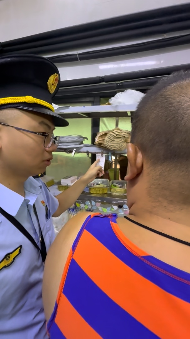 深圳网红外卖店空无一人，却在正常接单！“真身”藏在数公里外！市监局当日查处：下架