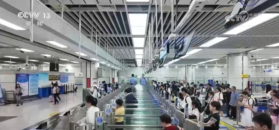 端午假期多个口岸将迎来客流高峰 外国游客“组团”来华感受地道“中国味”