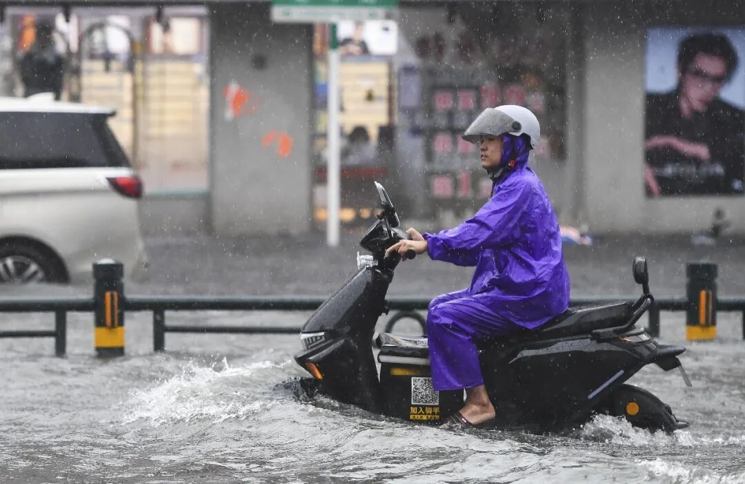 广东局地雨量超700毫米,龙舟水下到破纪录!端午假期天气如何? 广东局地雨量超700毫米,龙舟水下到破纪录!端午假期天气如何?