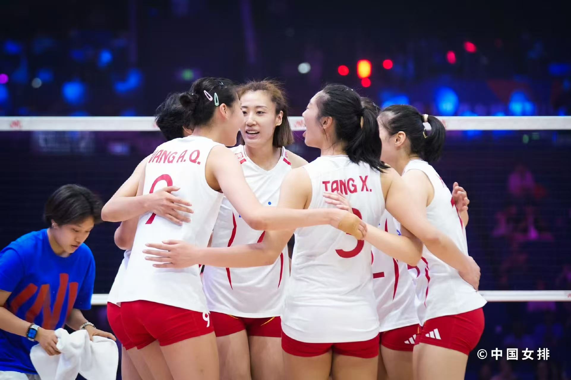 开门红!世联赛土耳其站中国女排3:2战胜德国队 开门红!世联赛土耳其站中国女排3:2战胜德国队