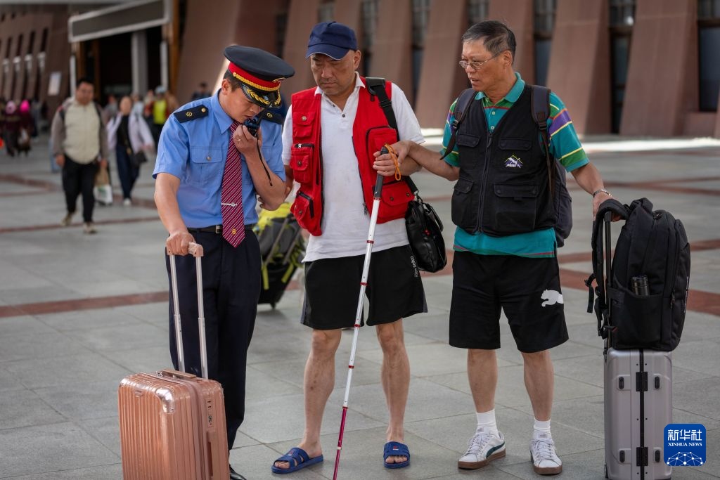 青藏铁路拉萨站:20年累计到发旅客6300万余人次 青藏铁路拉萨站:20年累计到发旅客6300万余人次