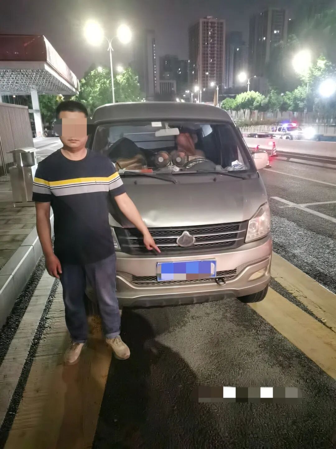 重庆男子酒驾找妻子顶包，结果妻子酒精含量是丈夫的2倍，双双被查