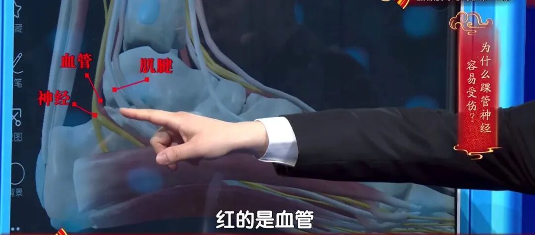 走路多了脚疼不正常?医生:这种疼可能是神经在报警,两个小妙招,轻松护足 走路多了脚疼不正常?医生:这种疼可能是神经在报警,两个小妙招,轻松护足