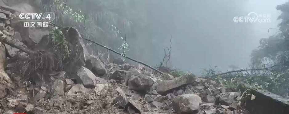 南方多地出现暴雨 各地以“雨”为令全力开展抢险救援和民生保障工作 南方多地出现暴雨 各地以“雨”为令全力开展抢险救援和民生保障工作