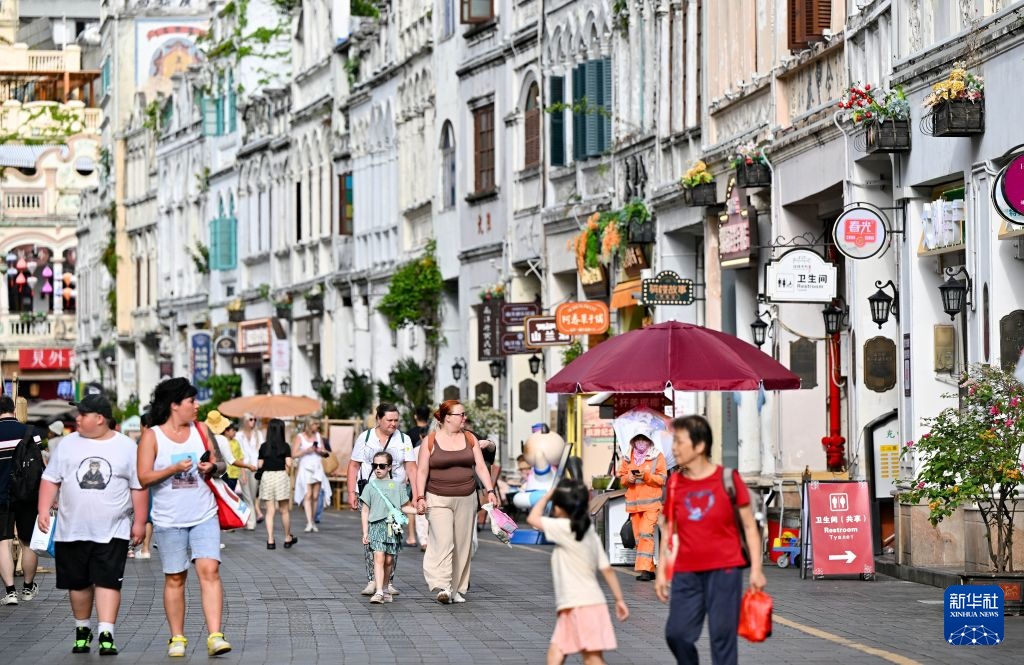 海南自贸港封关半年入境客流稳步攀升
