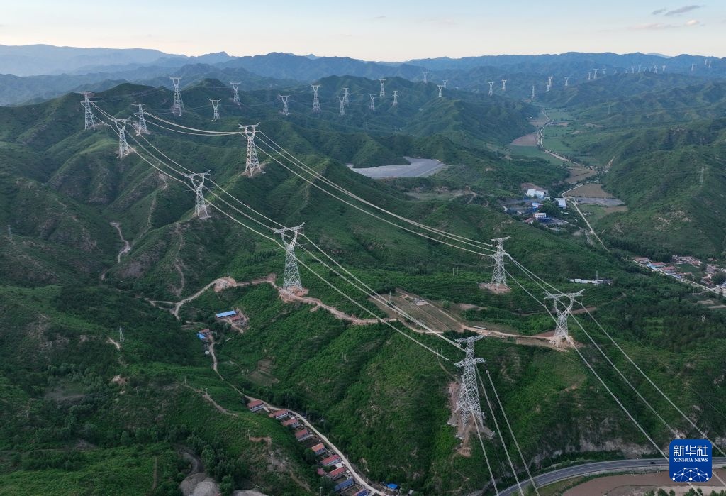 大同—怀来—天津南1000千伏特高压输电线路工程施工忙 大同—怀来—天津南1000千伏特高压输电线路工程施工忙