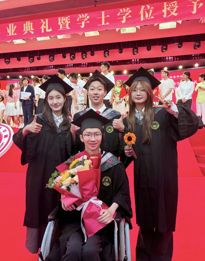 高位截瘫休学3年后重返校园,保持专业排名第一并考研成功,本人发声 高位截瘫休学3年后重返校园,保持专业排名第一并考研成功,本人发声