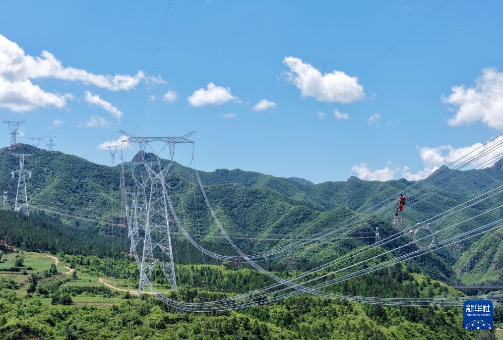 大同—怀来—天津南1000千伏特高压输电线路工程施工忙 大同—怀来—天津南1000千伏特高压输电线路工程施工忙