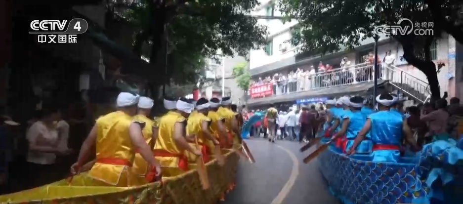 各地独特民俗释放传统节日魅力 “龙舟+”农文旅融合激发假日消费活力
