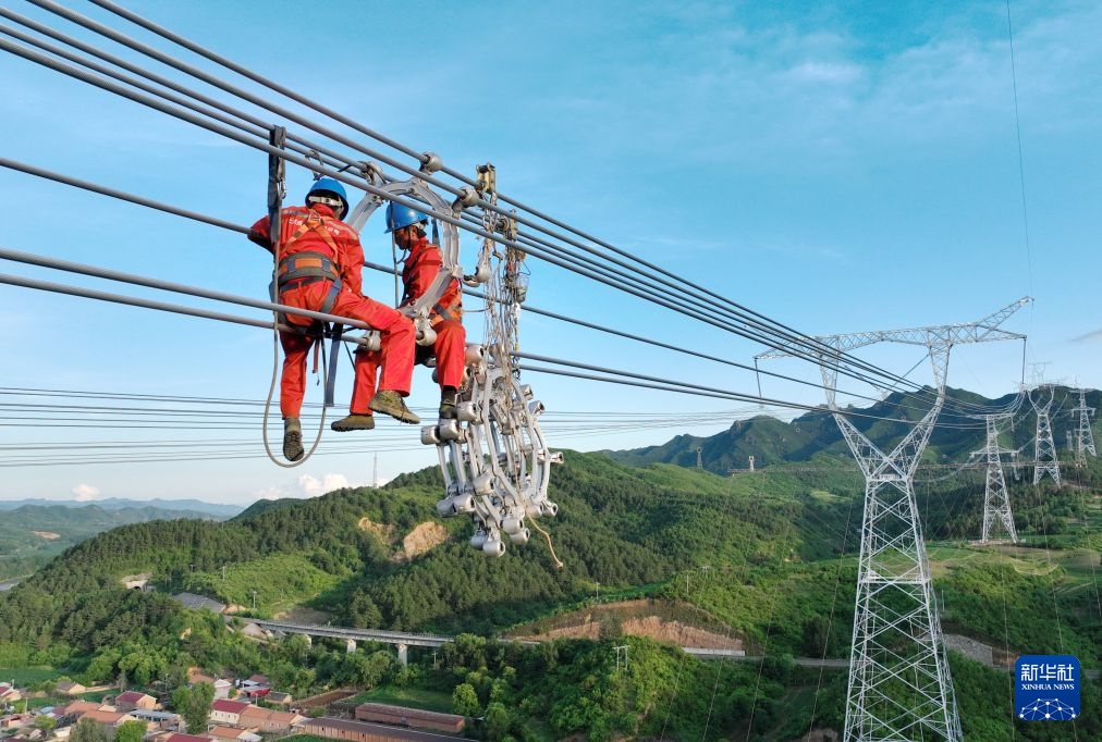 大同—怀来—天津南1000千伏特高压输电线路工程施工忙 大同—怀来—天津南1000千伏特高压输电线路工程施工忙