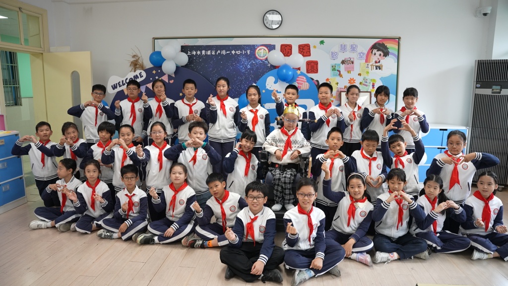 被断言“活不过3岁”的少年,要上中学了 被断言“活不过3岁”的少年,要上中学了