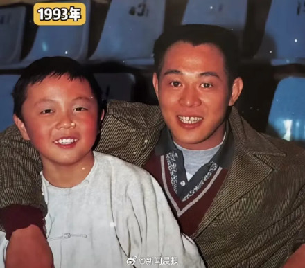 李连杰为儿子谢苗打call:一眨眼,就长大了,曾回应“为何不帮他” 李连杰为儿子谢苗打call:一眨眼,就长大了,曾回应“为何不帮他”