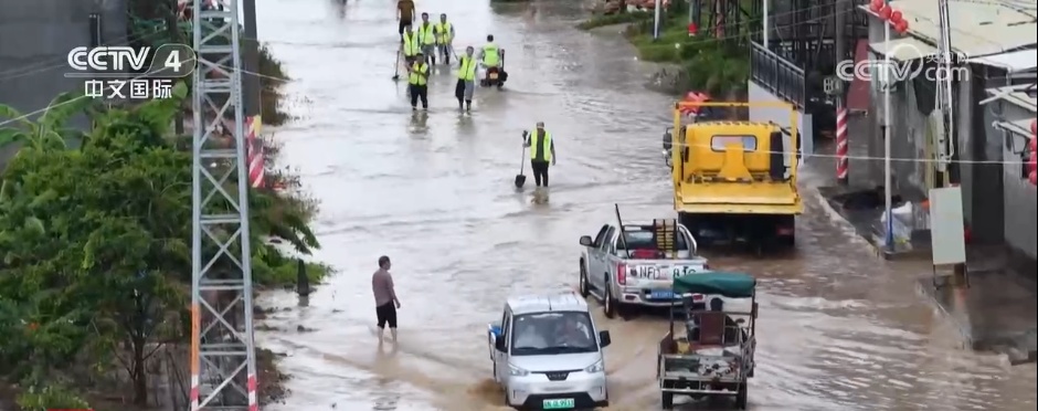 南方多地出现暴雨 各地以“雨”为令全力开展抢险救援和民生保障工作 南方多地出现暴雨 各地以“雨”为令全力开展抢险救援和民生保障工作