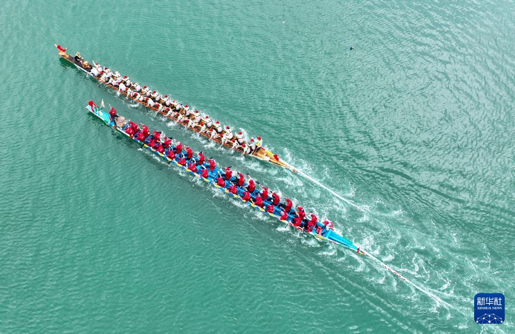 渔家竞渡海龙舟 渔家竞渡海龙舟