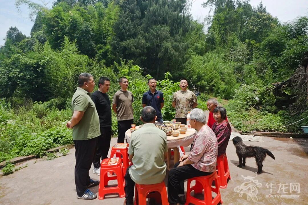 十四个“兵儿子”的承诺 二十年不缺席的奔赴