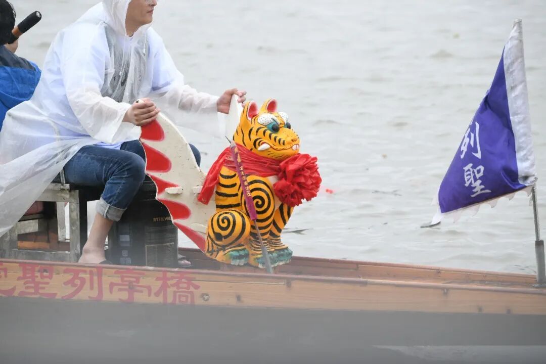 龙舟,竟然还有虎头、豹头、鸡头、蛙头…… 龙舟,竟然还有虎头、豹头、鸡头、蛙头……