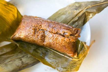 多家老字号主推黑毛猪肉粽,私房粽继续走进南京东路 多家老字号主推黑毛猪肉粽,私房粽继续走进南京东路