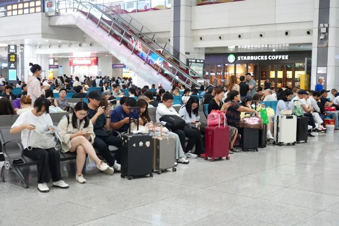 端午小长假运输启动,重庆火车站预计发送旅客125万人次 端午小长假运输启动,重庆火车站预计发送旅客125万人次