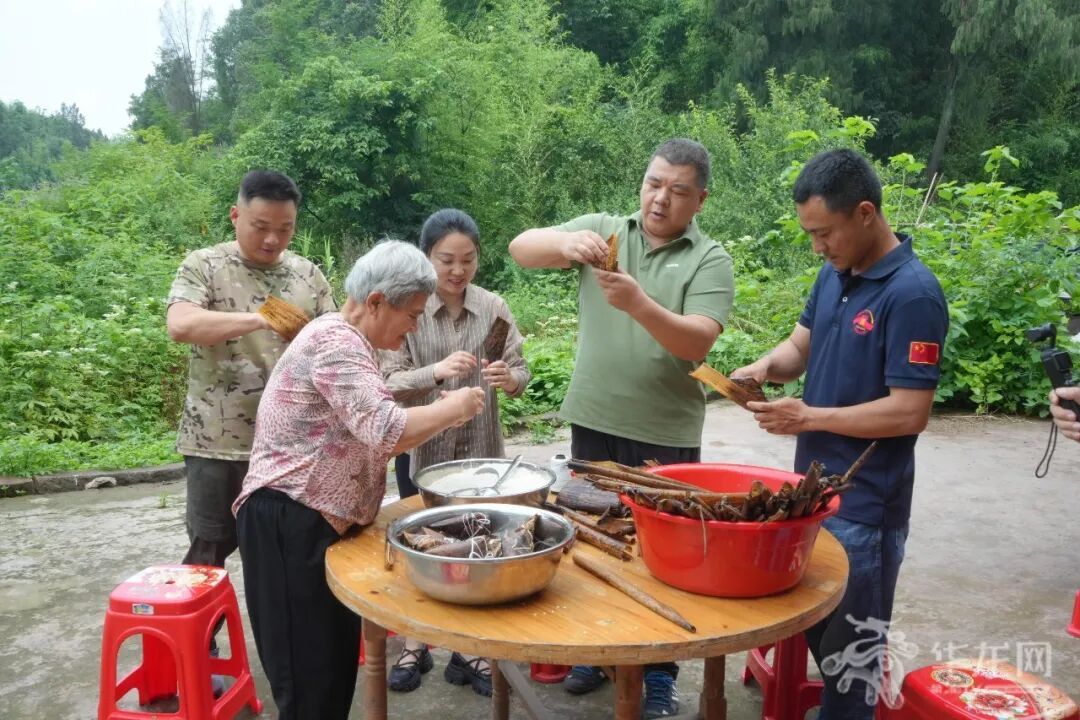 十四个“兵儿子”的承诺 二十年不缺席的奔赴