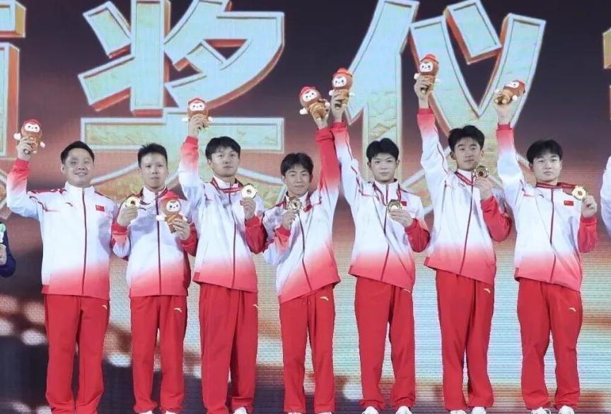 中国队夺体操亚青赛男团金牌