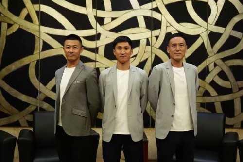 三名中国裁判将在同场比赛亮相 三名中国裁判将在同场比赛亮相