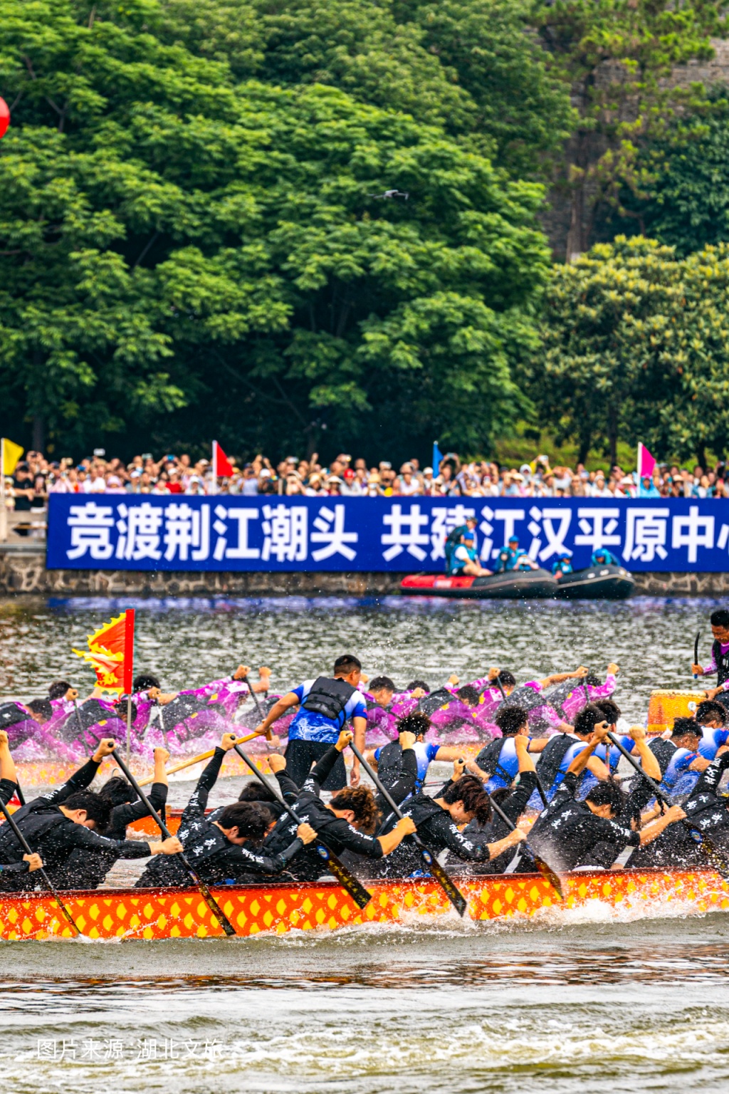 端午假期首日:社交平台被龙舟刷屏,广东成最热门目的地省份之一 端午假期首日:社交平台被龙舟刷屏,广东成最热门目的地省份之一