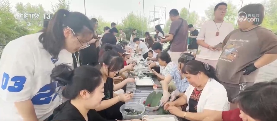 多彩民俗体验激发文旅消费活力 古韵端午点燃"假日经济" 多彩民俗体验激发文旅消费活力 古韵端午点燃"假日经济"