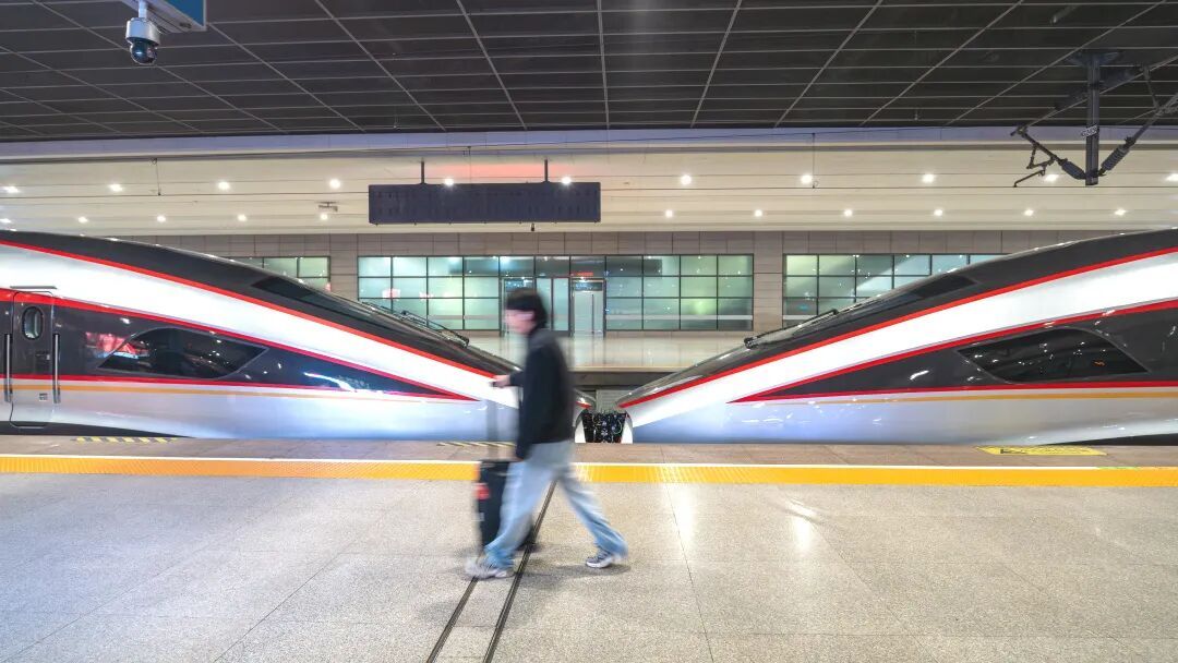 铁路12306显示无票，乘车时为何有空座？专家回应——