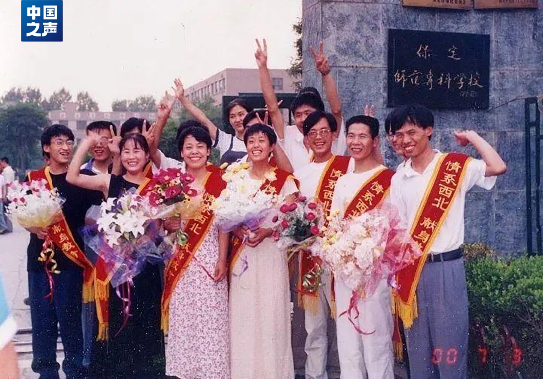 15名大学生去了沙漠深处!26年后,他们怎样了? 15名大学生去了沙漠深处!26年后,他们怎样了?
