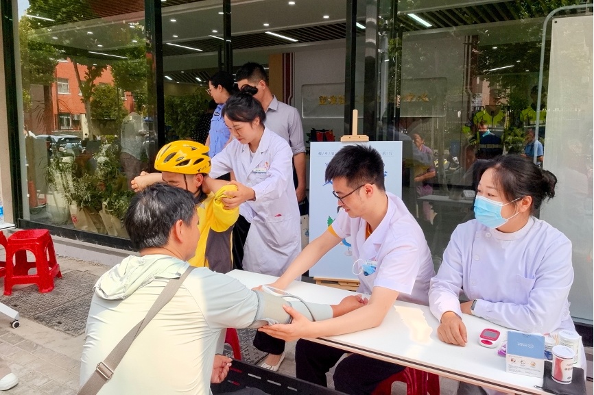 浓情端午暖“新”人 安徽多地关爱新就业群体 浓情端午暖“新”人 安徽多地关爱新就业群体