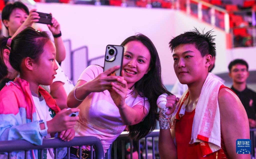 世界拳联世界杯中国站：王宵萌获女子80公斤级冠军