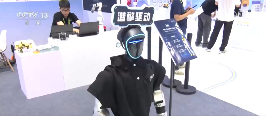 “数字”→“数智” 从“一字之变”看人工智能产业迎来升级热潮 “数字”→“数智” 从“一字之变”看人工智能产业迎来升级热潮