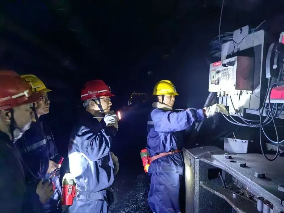 证据确凿,考核巡查组当场发现山西一煤矿存重大事故隐患,矿方辩称“图纸画错了” 证据确凿,考核巡查组当场发现山西一煤矿存重大事故隐患,矿方辩称“图纸画错了”