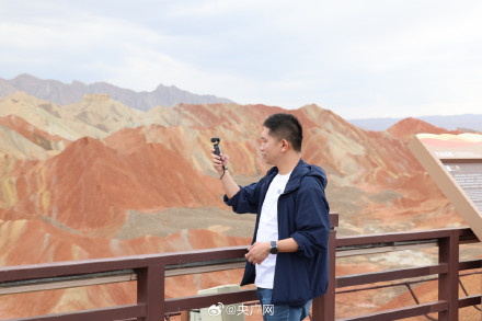 官方辟谣张掖丹霞不是人工染色