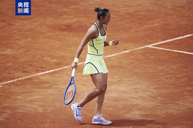 2比1战胜对手,郑钦文晋级WTA500巴特洪堡站第二轮 2比1战胜对手,郑钦文晋级WTA500巴特洪堡站第二轮