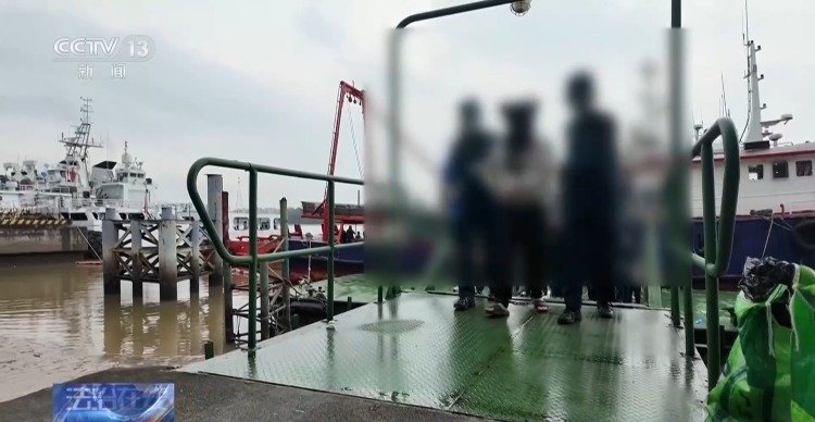 “新年快乐”竟是交易暗号 警方破获特大贩毒案