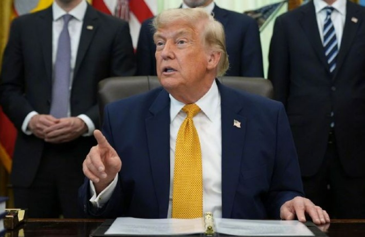 特朗普支持率再次跌至34%,为其第二个总统任期以来最低水平 特朗普支持率再次跌至34%,为其第二个总统任期以来最低水平