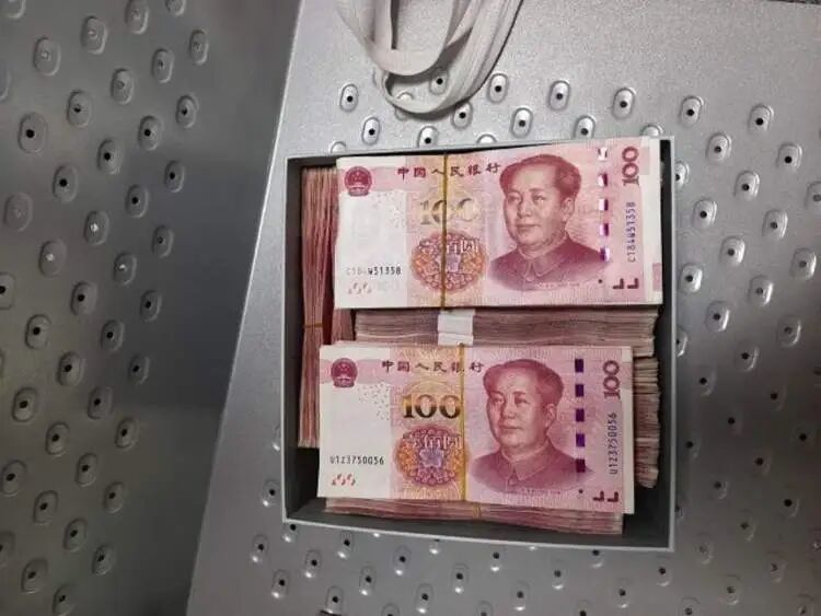 十万火急！男子弄丢表弟20万结婚礼金，捡拾者惊呆：以为不要了……