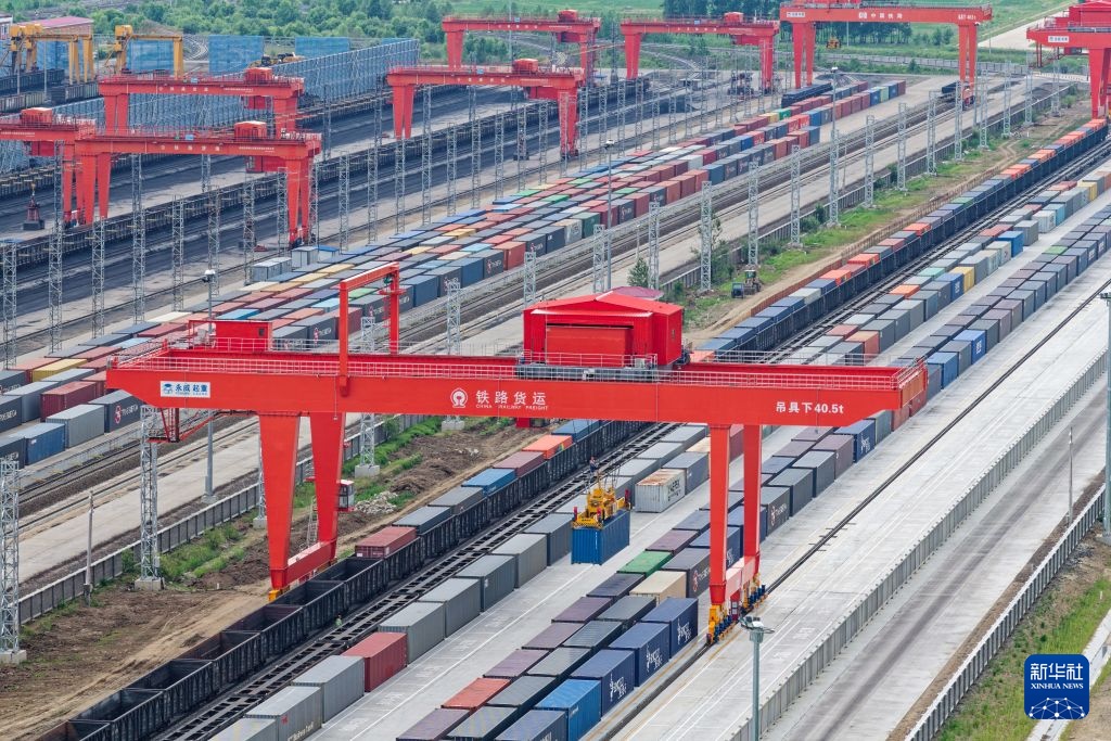 同江铁路口岸中欧班列通行量大幅攀升 同江铁路口岸中欧班列通行量大幅攀升