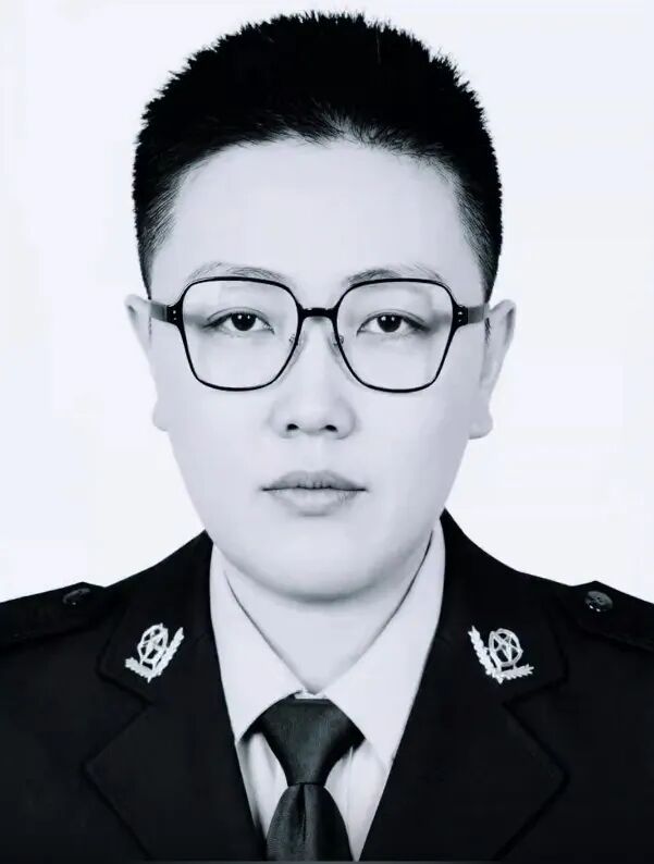 女副所长救人牺牲，12天前才过完30岁生日......