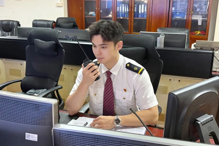 有颜值更有实力！“00后”小伙儿破格晋升！