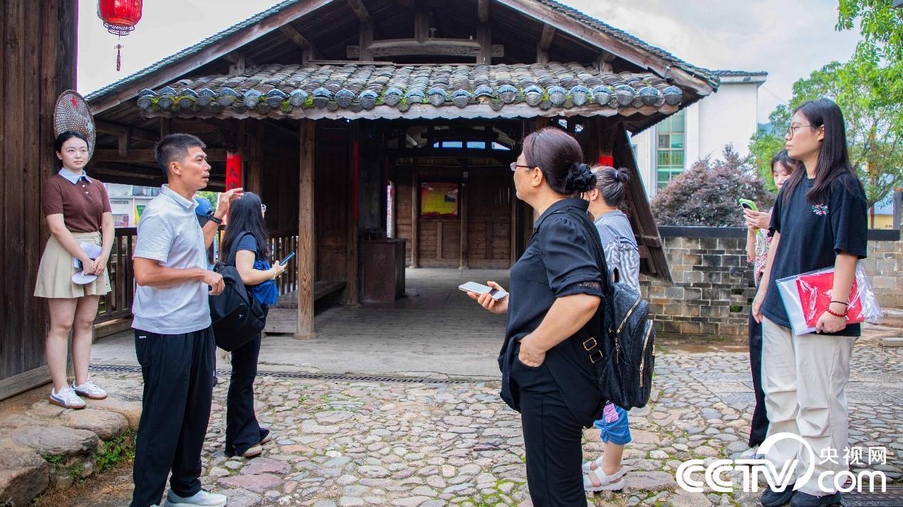 彩票公益金的龙岩答卷：三条步道绘就老区新图景