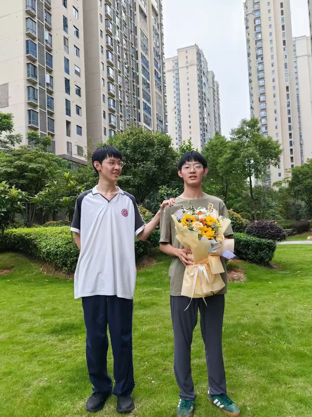 双胞胎兄弟高考同获660分：我们从小有“心灵感应”，中考也只相差1分
