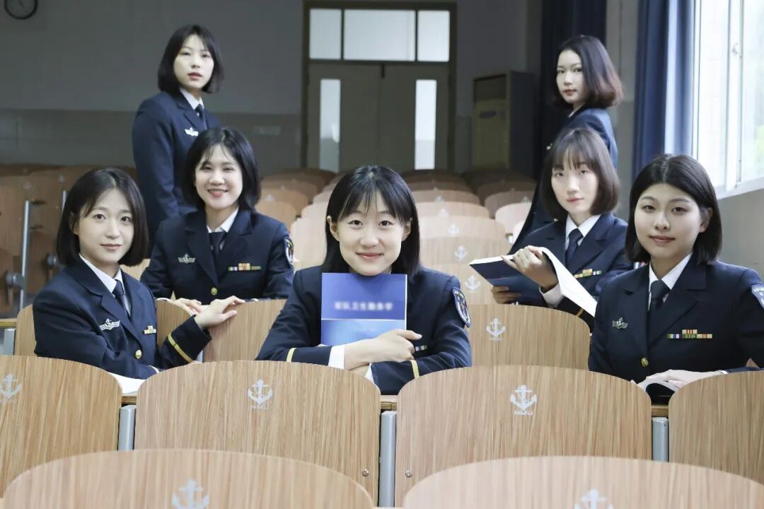 又美又飒！一个班7名女学员，全部被录取为研究生