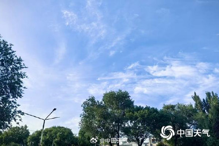 北京今天最高气温将升至34℃ 周末雷雨频繁体感闷热