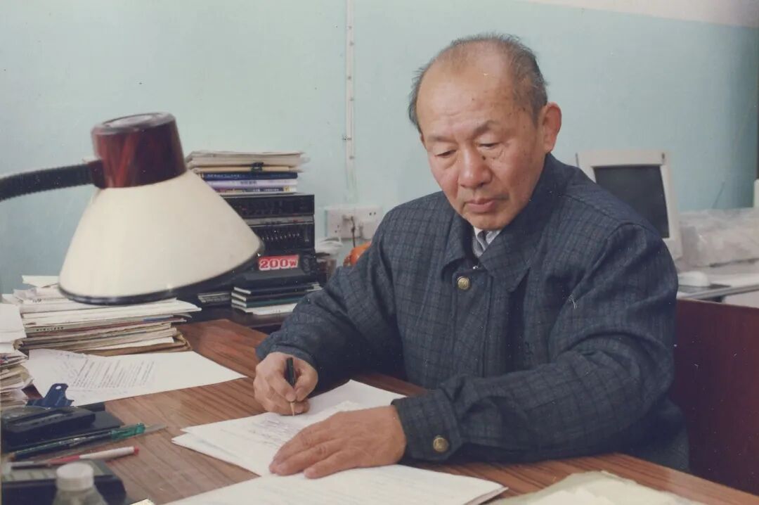 痛悼！“钢铁院士”走了……