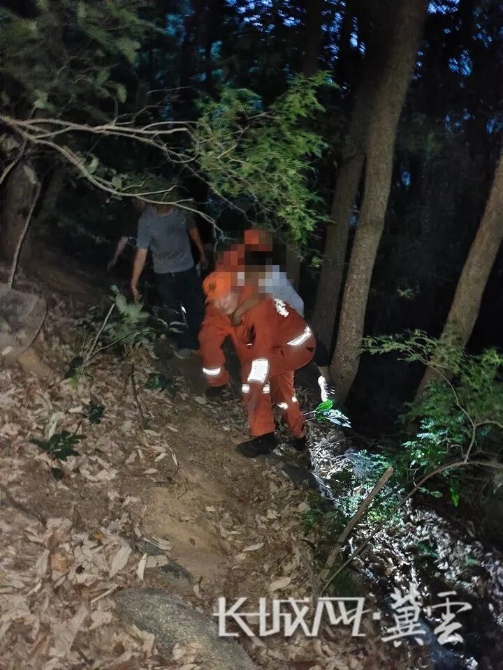 海拔1000米，耗时2小时的紧急救援……